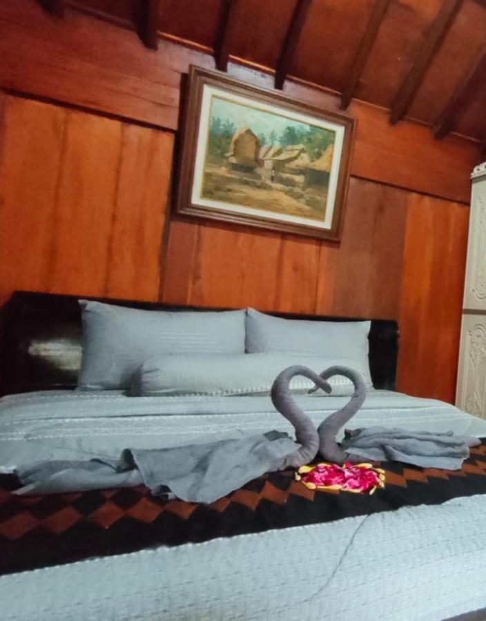 Bujak Permai Villa Matahari Lombok Ntb Praya Buitenkant foto