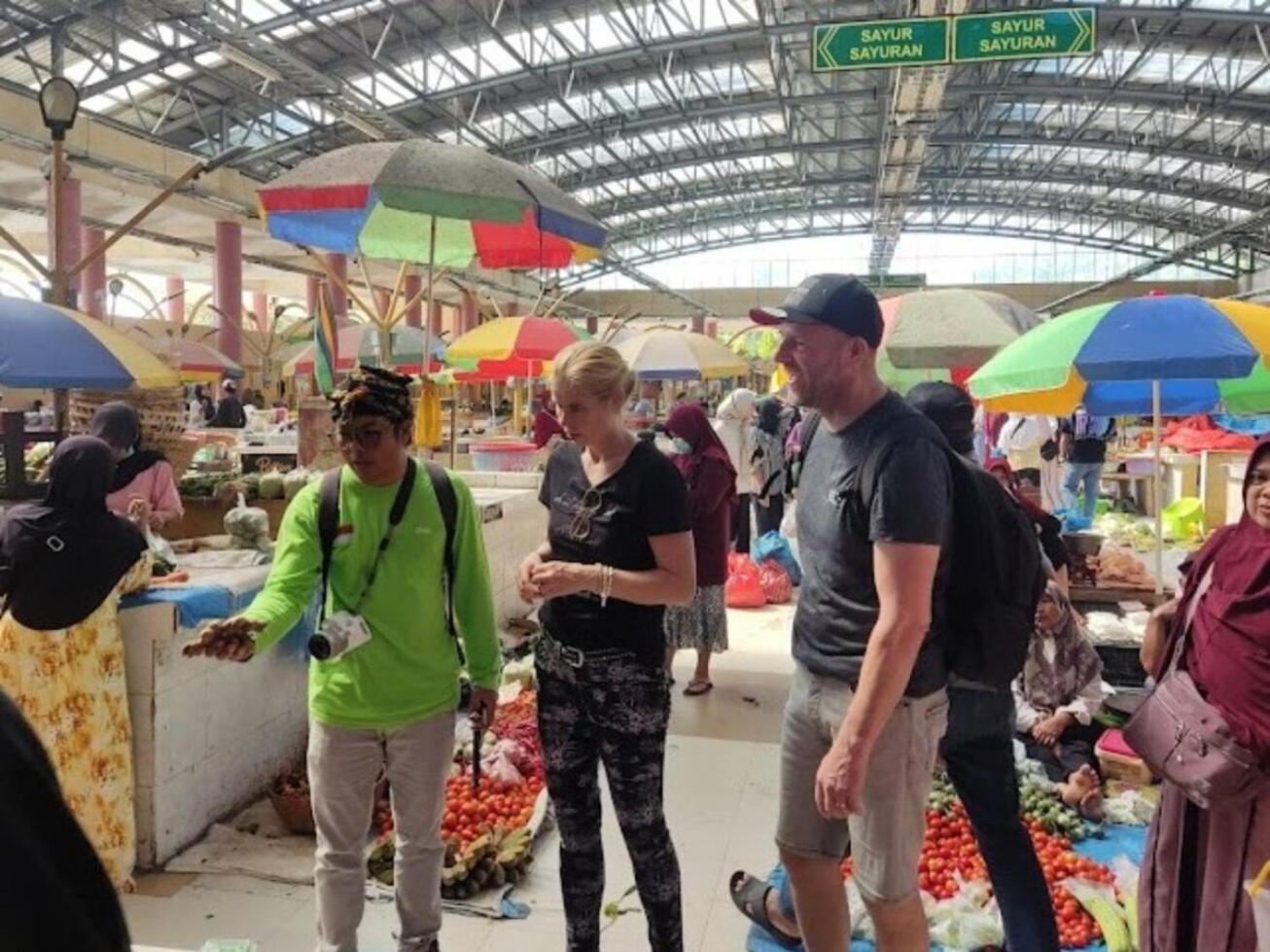 Bujak Permai Villa Matahari Lombok Ntb Praya Buitenkant foto