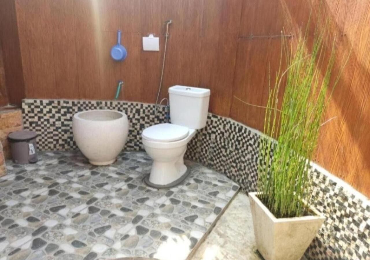 Bujak Permai Villa Matahari Lombok Ntb Praya Buitenkant foto