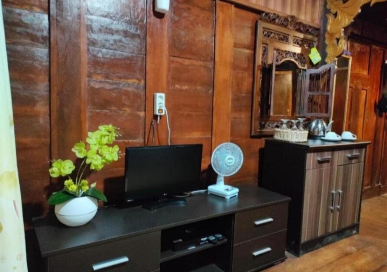 Bujak Permai Villa Matahari Lombok Ntb Praya Buitenkant foto